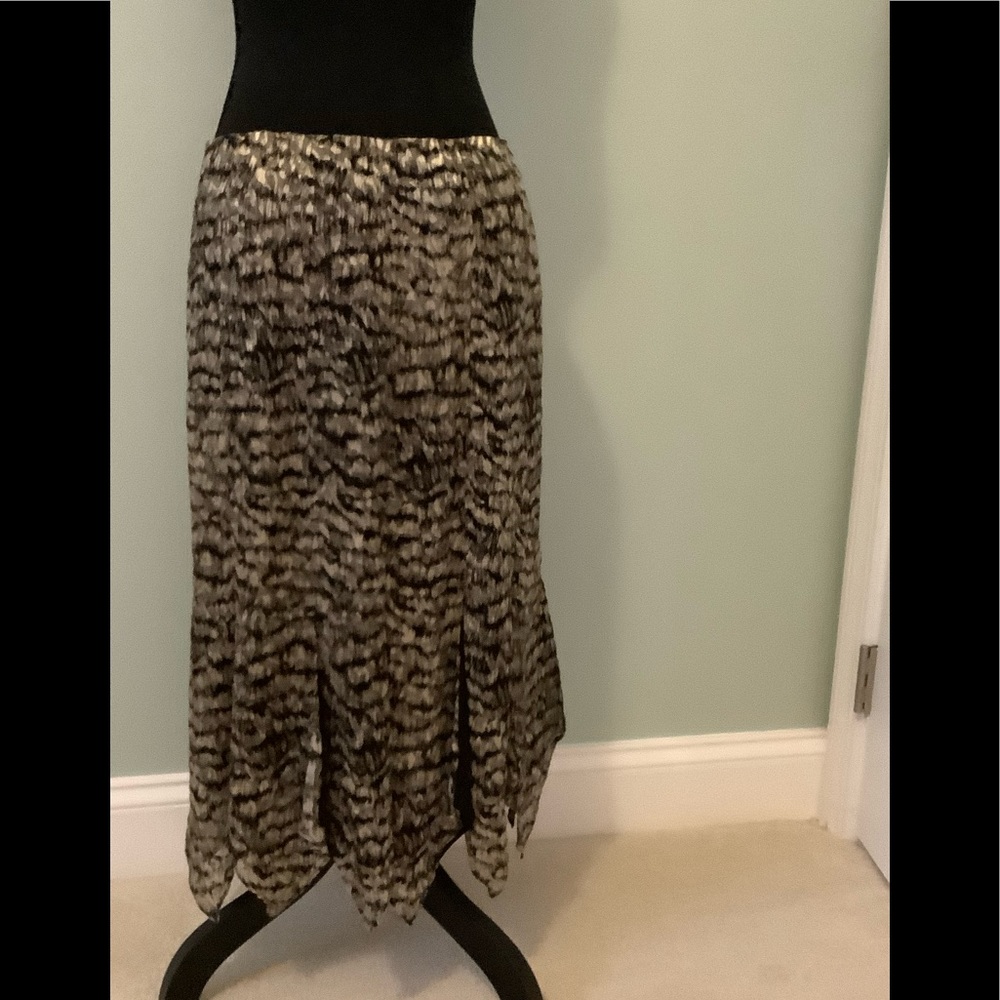 Multi color, scarf hem, lined skirt.